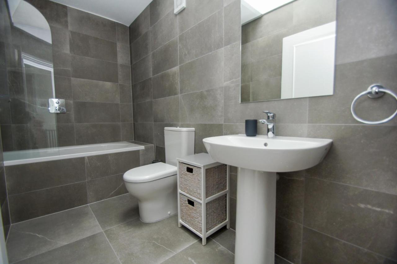 Marine Cottage - Parking - By Brighton Holiday Lets Bagian luar foto